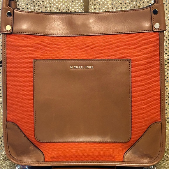 Michael Kors Orange and Tan Crossbody Messenger Bag Approx. 11.5 x 11 x 3 - Picture 3 of 17